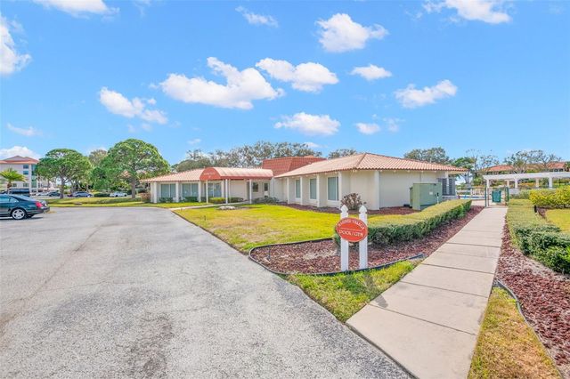 12 MARINER DRIVE, Tarpon Springs, FL 34689