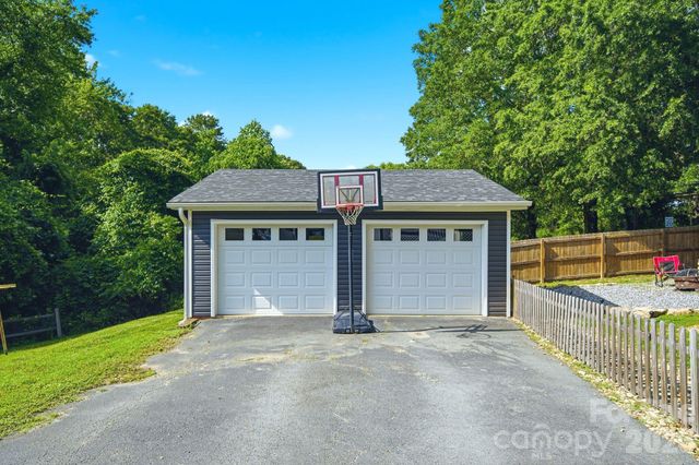 235 N Beaver Street, Landis, NC 28088