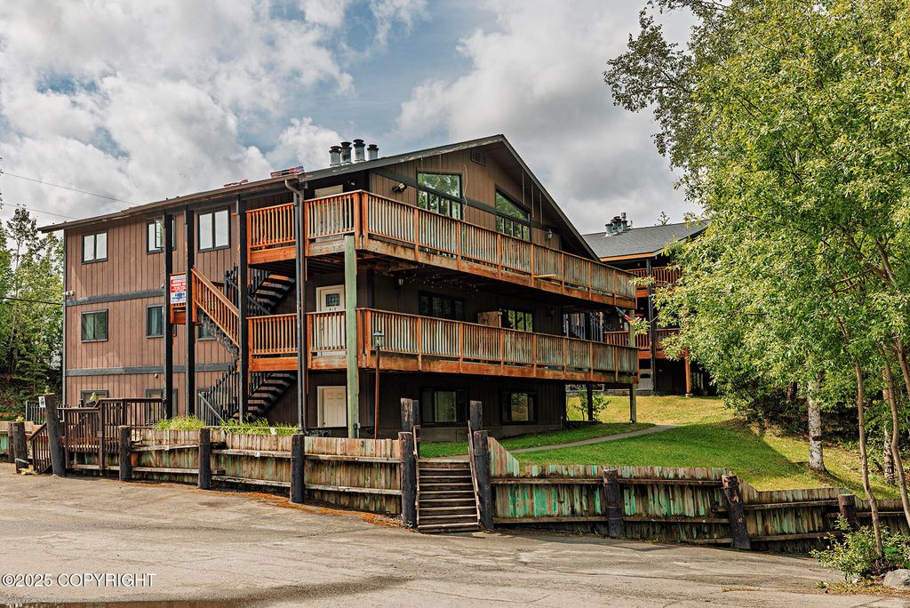 8516 Boundary Avenue, #E3, Anchorage, AK 99504
