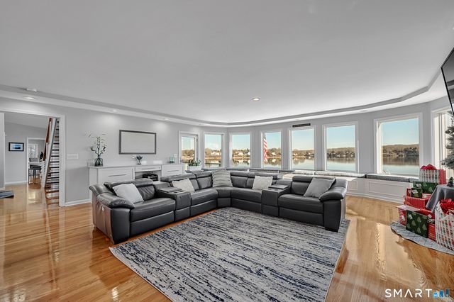 32 Bishops Bay Road, East Lyme, CT 06357