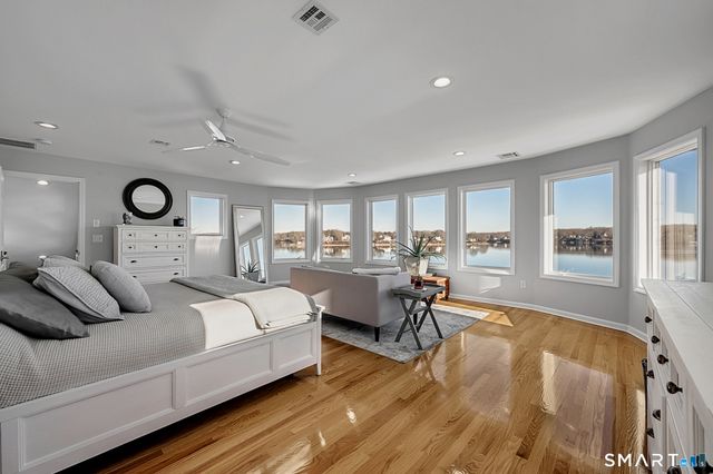 32 Bishops Bay Road, East Lyme, CT 06357