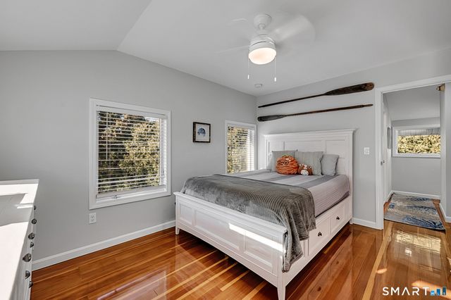 32 Bishops Bay Road, East Lyme, CT 06357