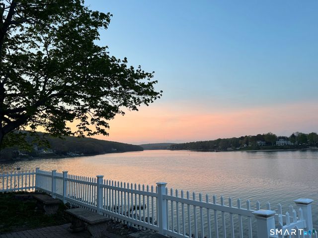 32 Bishops Bay Road, East Lyme, CT 06357