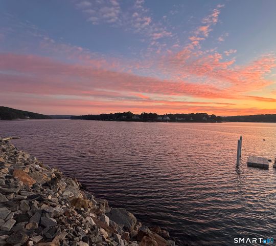 32 Bishops Bay Road, East Lyme, CT 06357