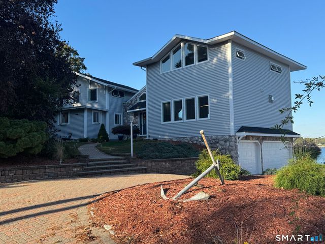 32 Bishops Bay Road, East Lyme, CT 06357