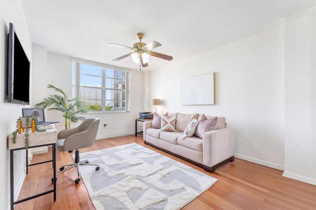 2851 NE 183rd Street 617, Aventura, FL 33160