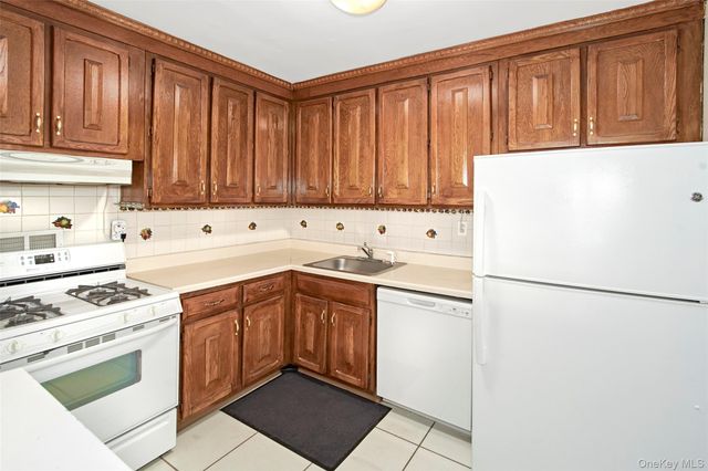 360 Westchester Avenue 314, Port Chester, NY 10573