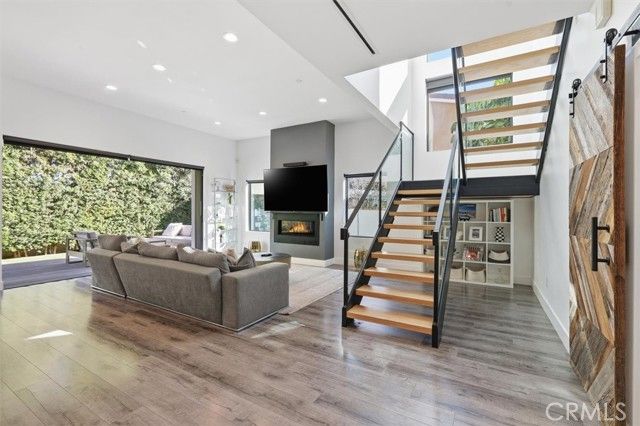 5487 Blanco, Culver City, CA 90230