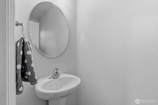 2428 Fiddleback Street NE, Lacey, WA 98516