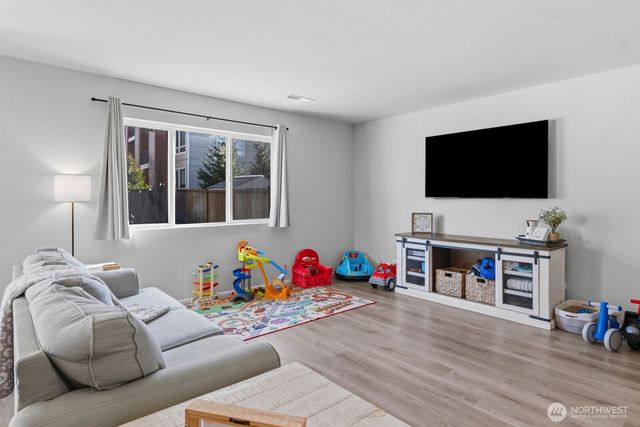 2428 Fiddleback Street NE, Lacey, WA 98516