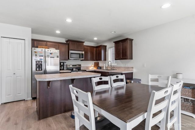 2428 Fiddleback Street NE, Lacey, WA 98516