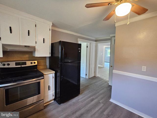 815 SAWYER AVE, Vineland, NJ 08360