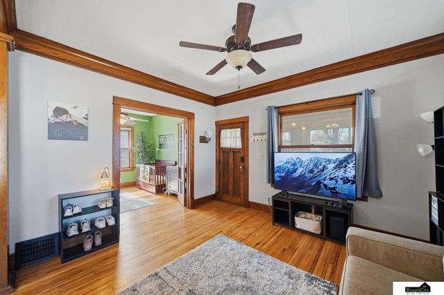 1126 S 13th Street, Lincoln, NE 68502