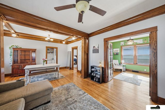 1126 S 13th Street, Lincoln, NE 68502