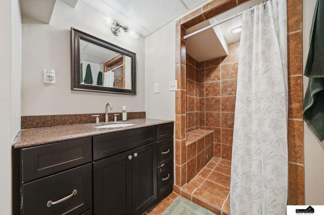 1126 S 13th Street, Lincoln, NE 68502