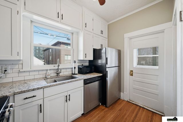 1126 S 13th Street, Lincoln, NE 68502