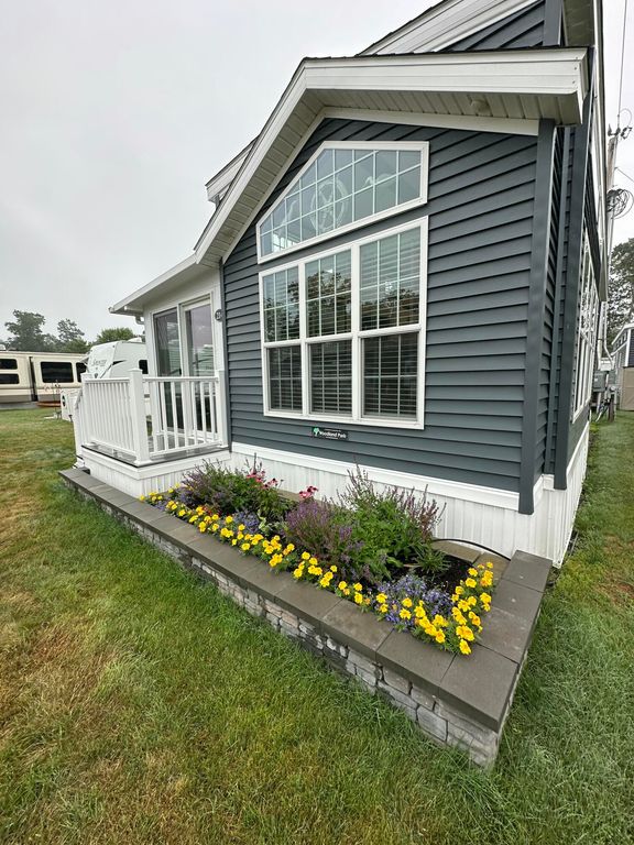 23 College Drive 214, Wells, ME 04090 — exterior