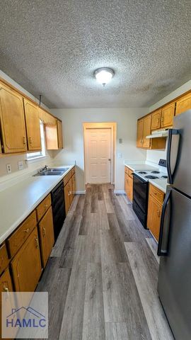 1460 Flo Zechman Drive, Hinesville, GA 31313