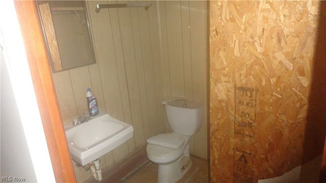 209 N Chester Street, New Cumberland, WV 26047