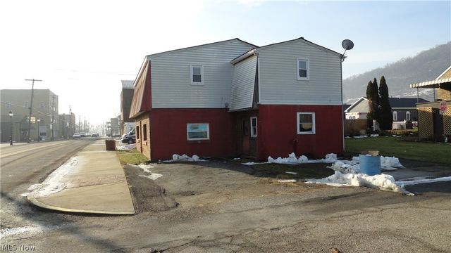 209 N Chester Street, New Cumberland, WV 26047