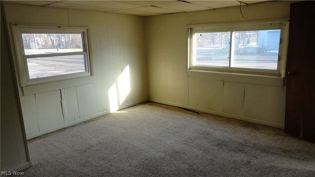 209 N Chester Street, New Cumberland, WV 26047