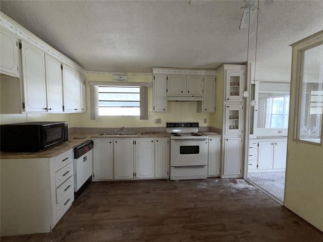 35044 MCCULLOUGHS LEAP, Zephyrhills, FL 33541