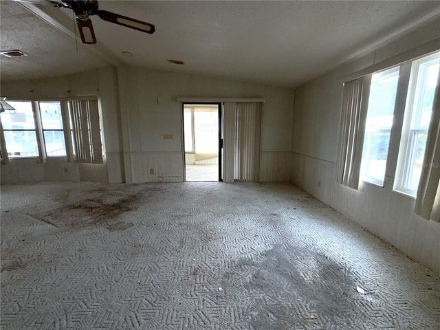35044 MCCULLOUGHS LEAP, Zephyrhills, FL 33541