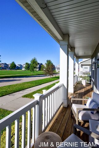 10493 Cottage Way, Holland, MI 49423