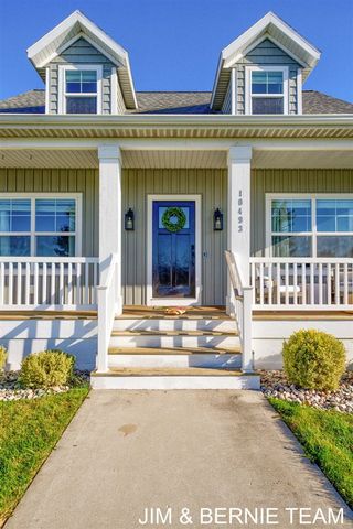 10493 Cottage Way, Holland, MI 49423
