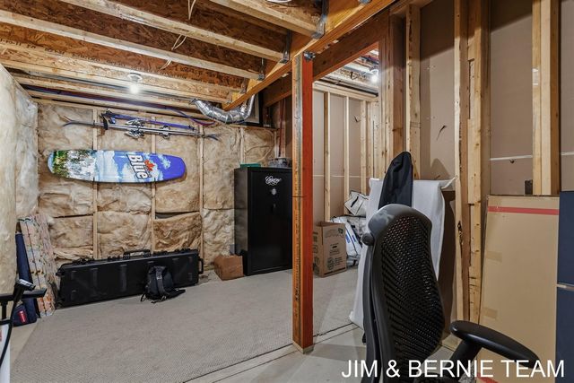 10493 Cottage Way, Holland, MI 49423