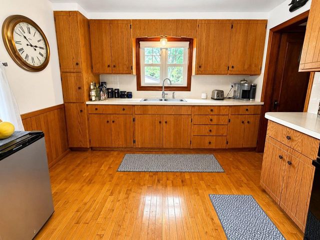 1917 VINLAND STREET, Oshkosh, WI 54901