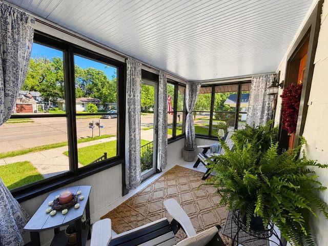 1917 VINLAND STREET, Oshkosh, WI 54901