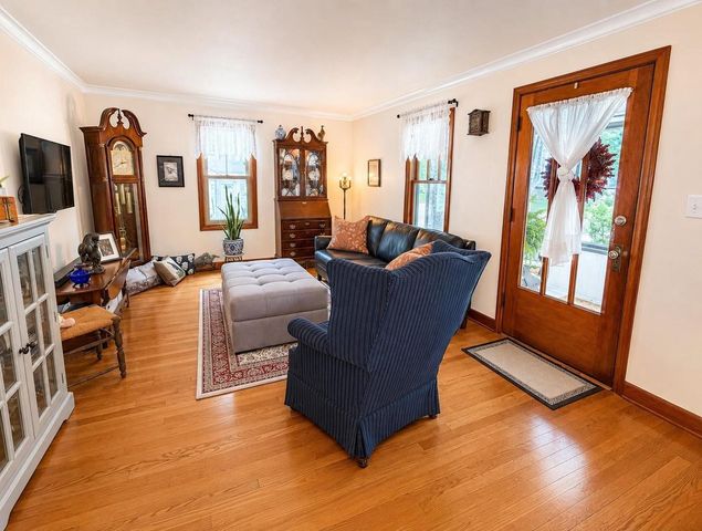 1917 VINLAND STREET, Oshkosh, WI 54901