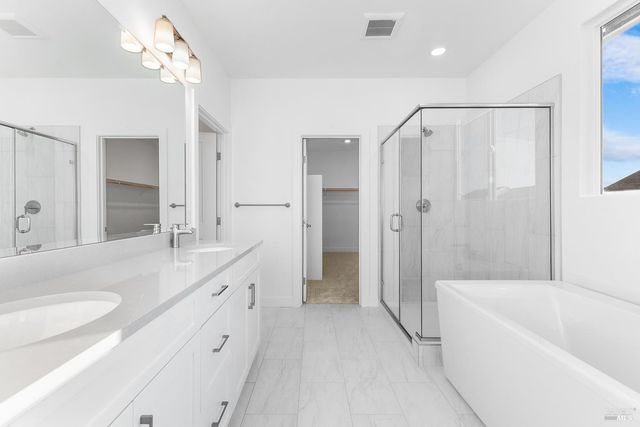 7337 Willowglen Dr, Rohnert Park, CA 94928