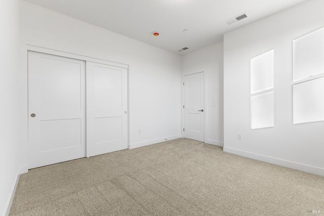 7337 Willowglen Dr, Rohnert Park, CA 94928