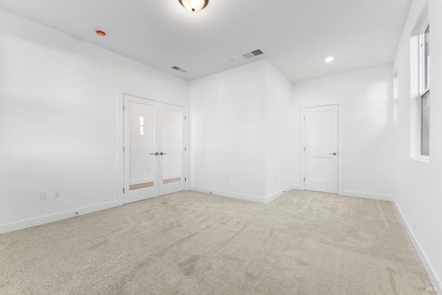 7337 Willowglen Dr, Rohnert Park, CA 94928