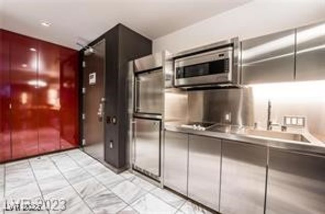 4381 West Flamingo Road 2405, Las Vegas, NV 89103