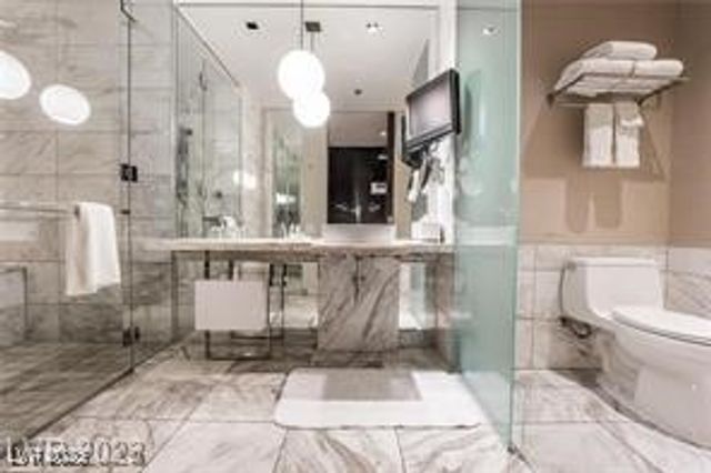 4381 West Flamingo Road 2405, Las Vegas, NV 89103