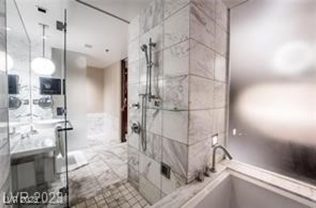 4381 West Flamingo Road 2405, Las Vegas, NV 89103