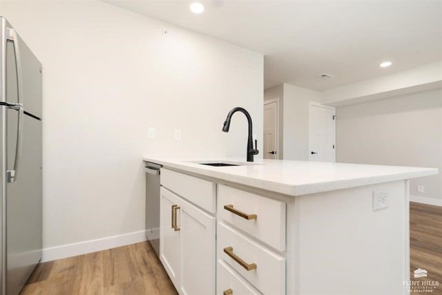 2411 Woodway Drive Unit K, Manhattan, KS 66502