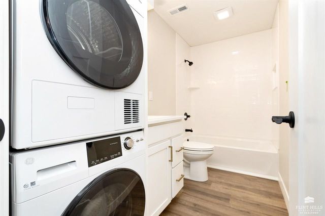 2411 Woodway Drive Unit K, Manhattan, KS 66502