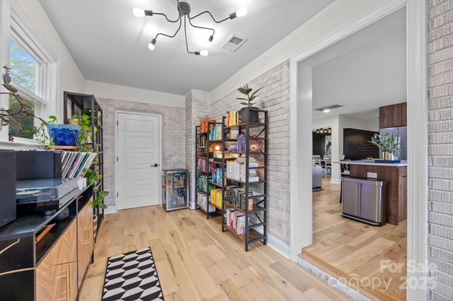 1927 Kilborne Drive, Charlotte, NC 28205