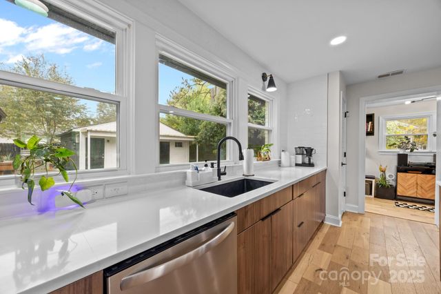 1927 Kilborne Drive, Charlotte, NC 28205