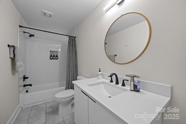 1927 Kilborne Drive, Charlotte, NC 28205