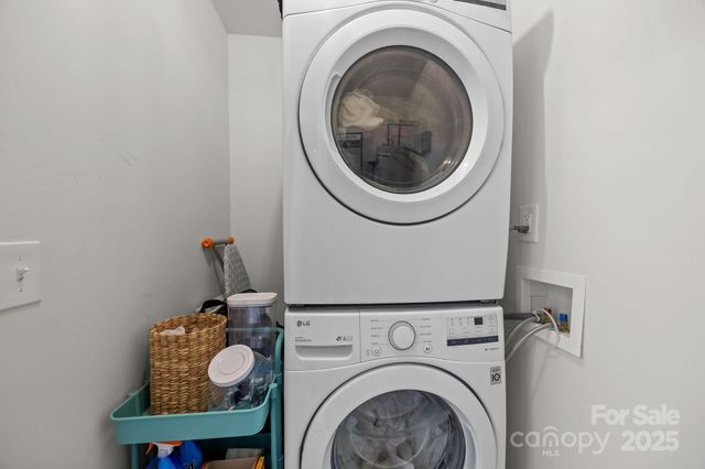 1927 Kilborne Drive, Charlotte, NC 28205