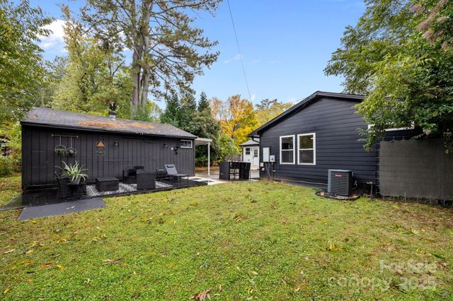 1927 Kilborne Drive, Charlotte, NC 28205