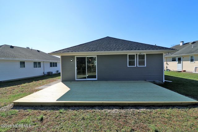 16 Mount Dashan Lane, Toms River, NJ 08753