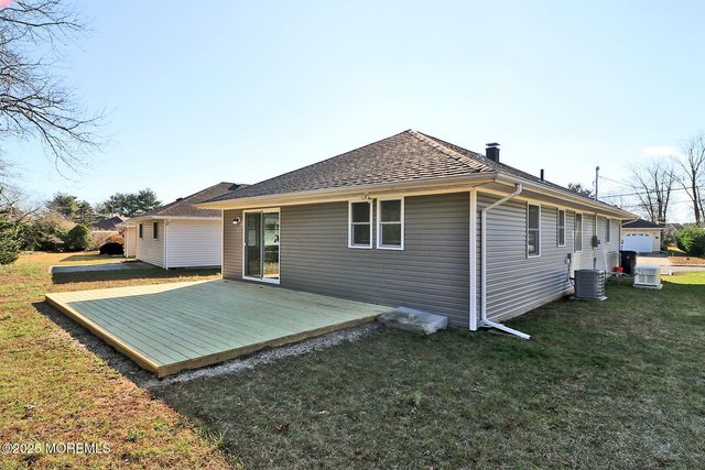 16 Mount Dashan Lane, Toms River, NJ 08753