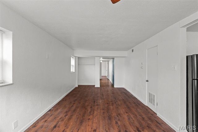 3752 Chippewa Street, St Louis, MO 63116