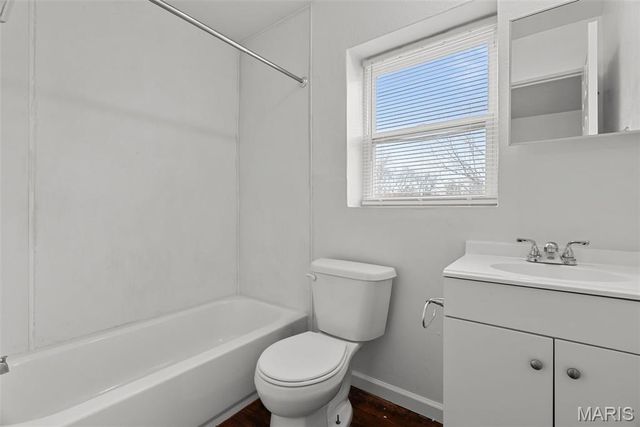 3752 Chippewa Street, St Louis, MO 63116